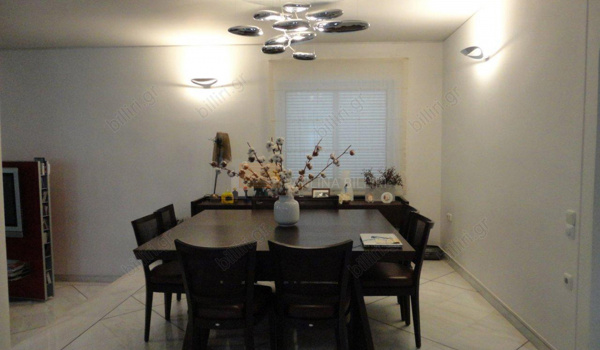 Τραπεζαρία - Dining room